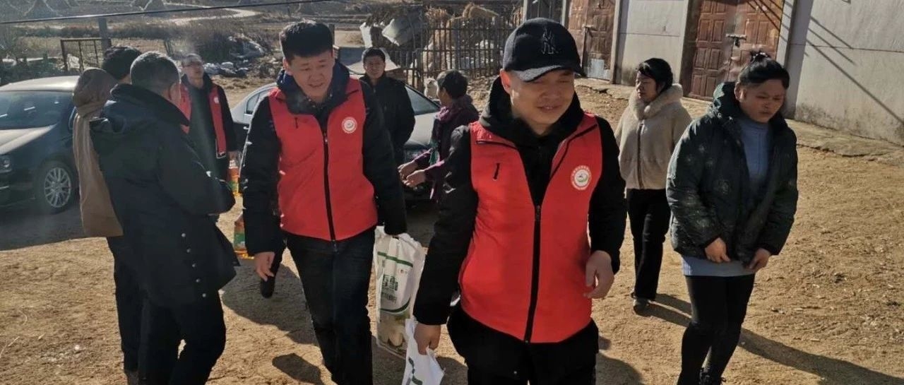 【东青聚焦】国土局团委“精准扶贫 奉献爱心”活动