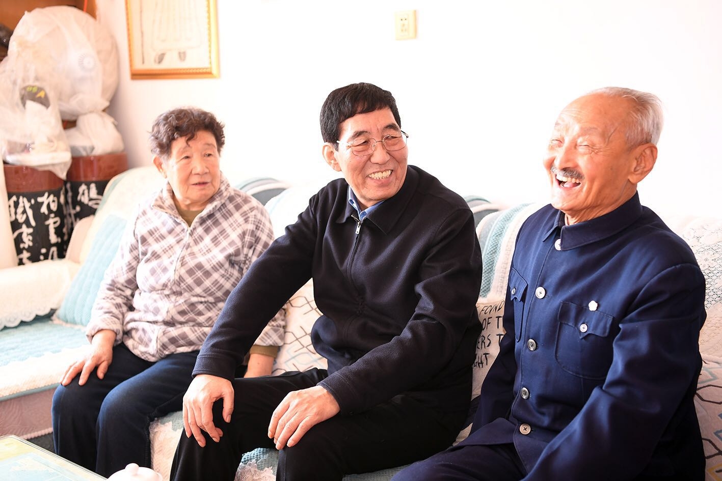 巴音朝鲁公主岭走访慰问时强调 把党和政府的温暖送到千家万户 让全省人民过上一个欢乐祥和的新春佳节