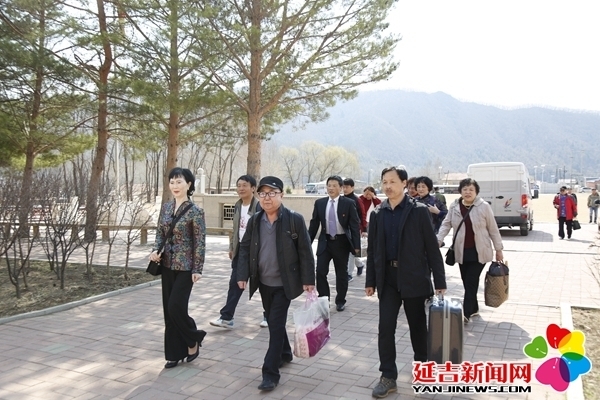 延吉市新时代文明实践科普志愿者走进三道学校