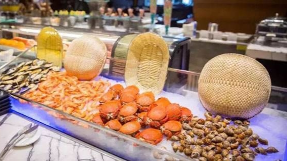 吃自助做到“食不过量”有窍门 还有这些注意事项