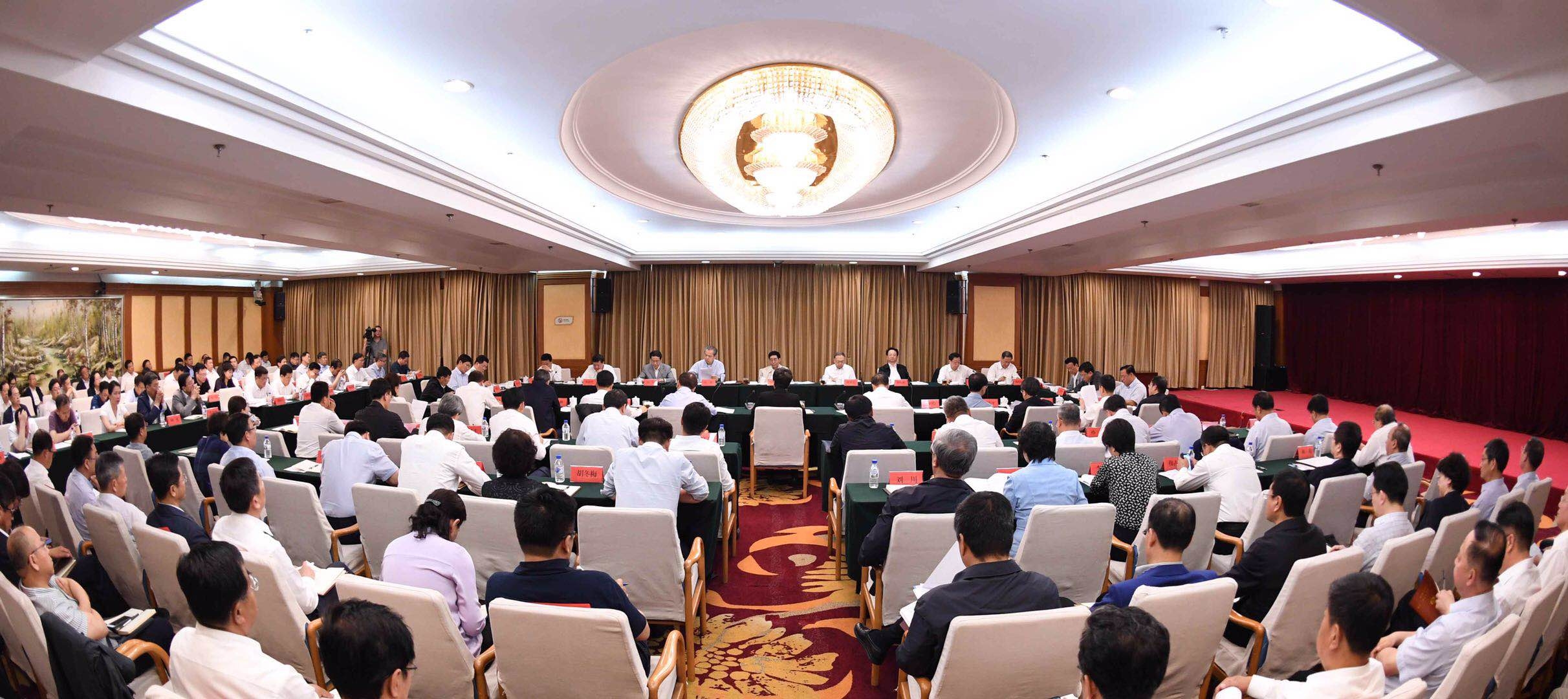 省委常委班子主题教育读书班召开总结会 读原著学原文悟原理 做到真学真信真用 推动学习贯彻习近平新时代中国特色社会主义思想往深里走往心里走往实里走