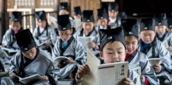 教育部通知：2019新学期，中小学迎来历史性变革！