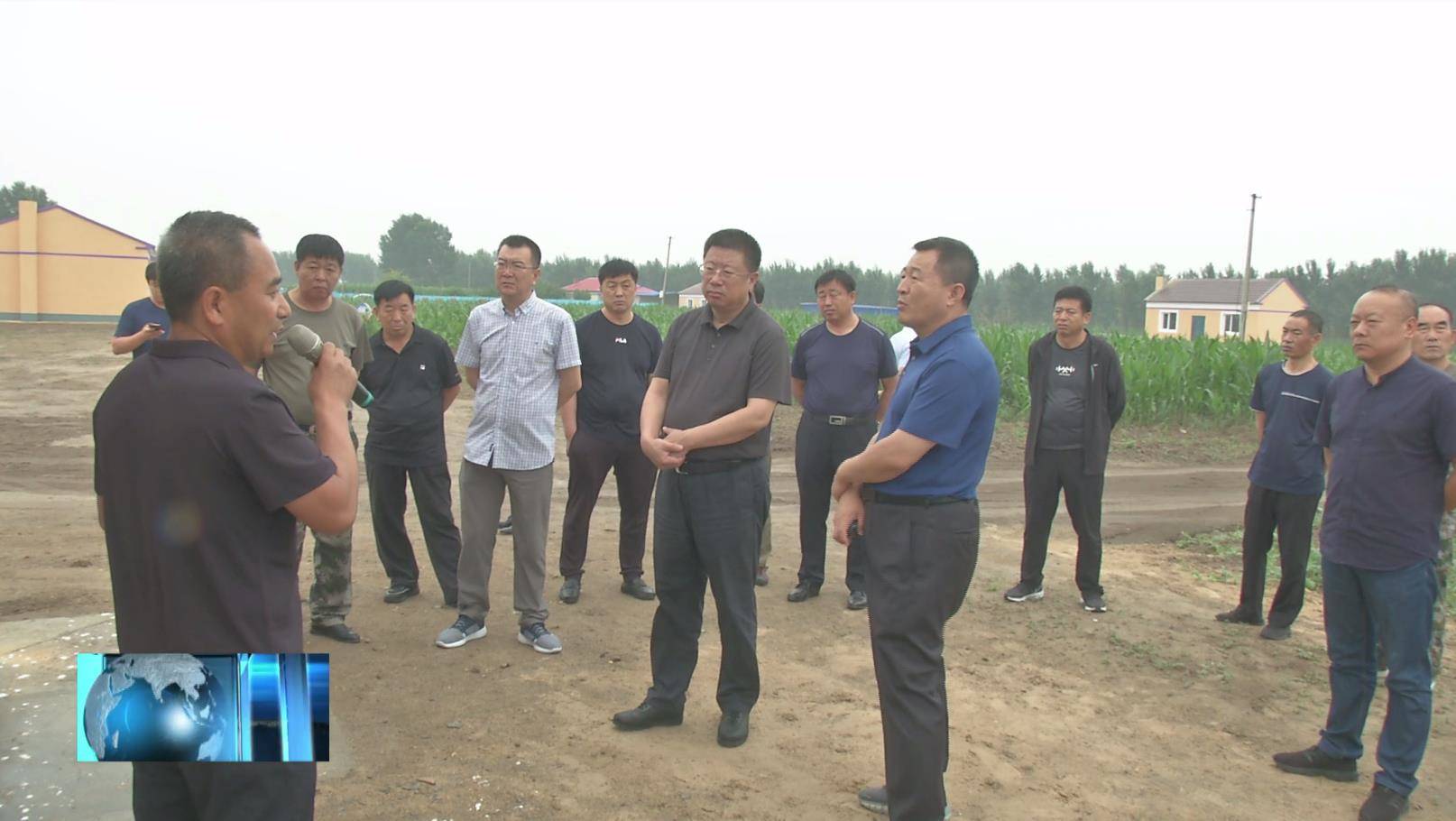 镇赉县考察团赴通榆县考察农村危旧闲置房拆除等相关工作
