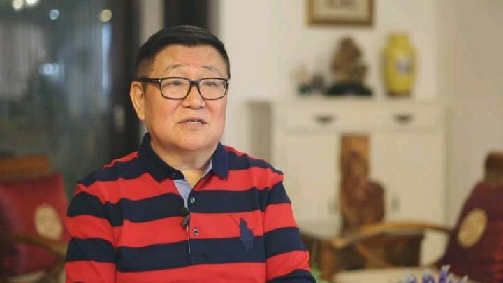 前郭县广播电视台专访著名蒙古族词作家崔富