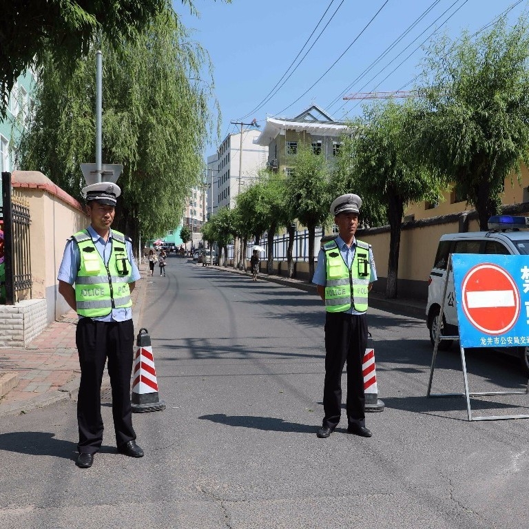 龙井市公安局交通警察大队全力聚警 圆满完成中考交通安保工作