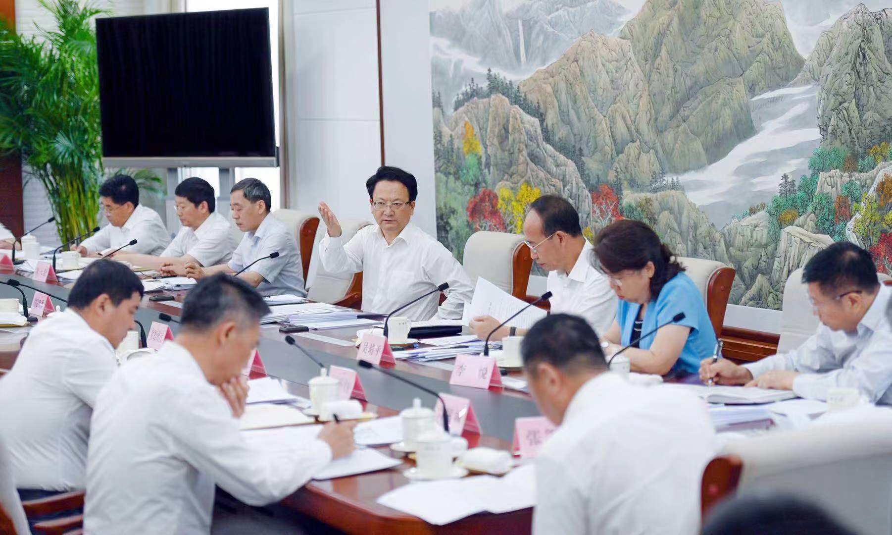 景俊海在省政府党组主题教育调研成果交流会上强调 以务实调研推动解决实际问题 以发展成果检验主题教育成效