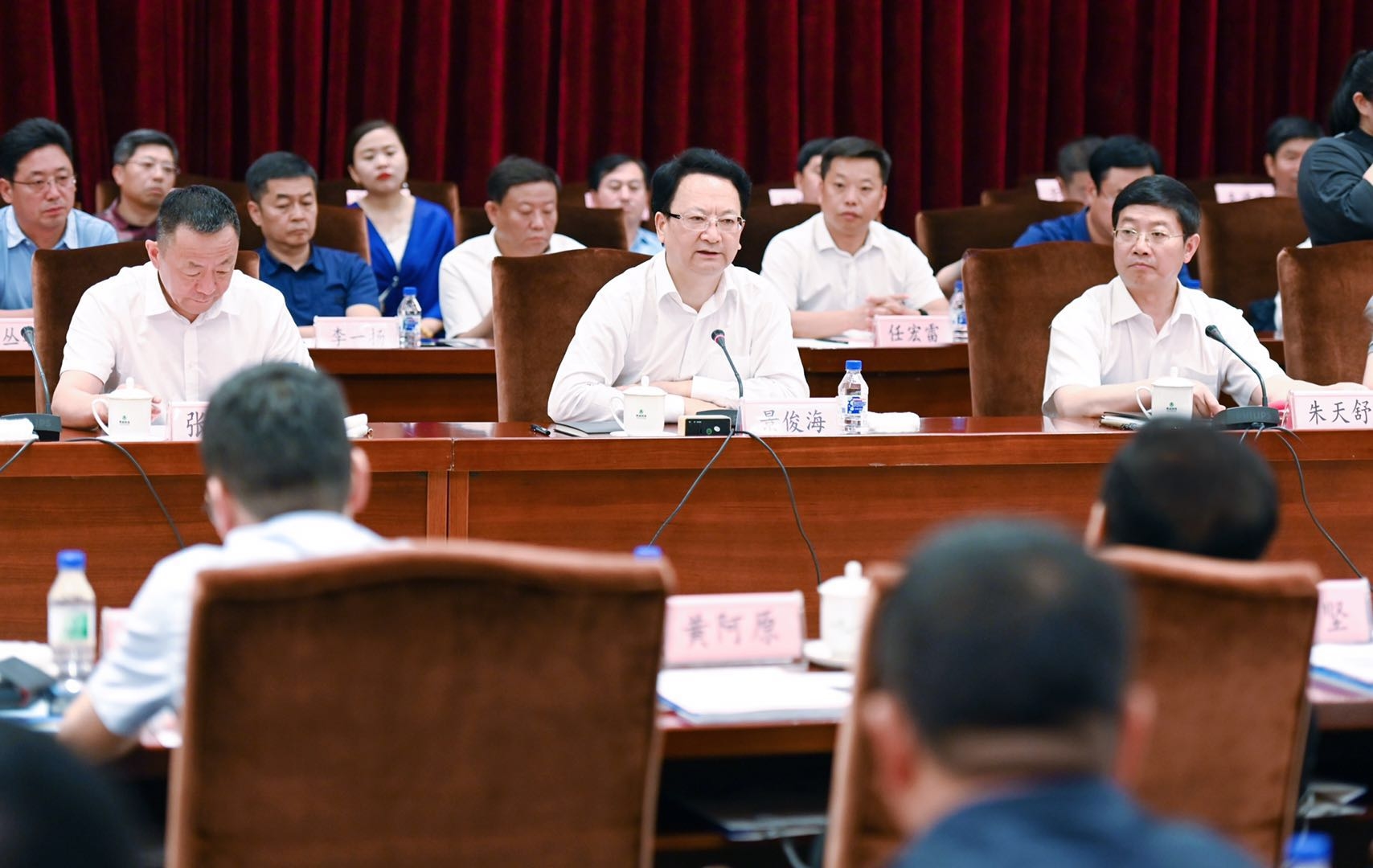 吉林省与两岸企业家代表团座谈会召开 投身全面振兴全方位振兴事业 深度合作创造财富体现价值