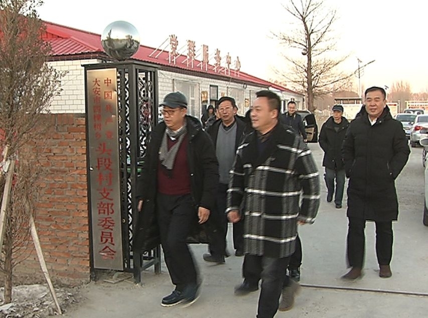 【脱贫攻坚“2+7”专项行动再巩固再提升】省邮政管理局到我市走访慰问贫困户