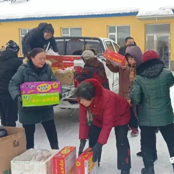 【新时代文明实践】蛟河市白石山镇联合市仁爱医院到社会福利服务中心慰问