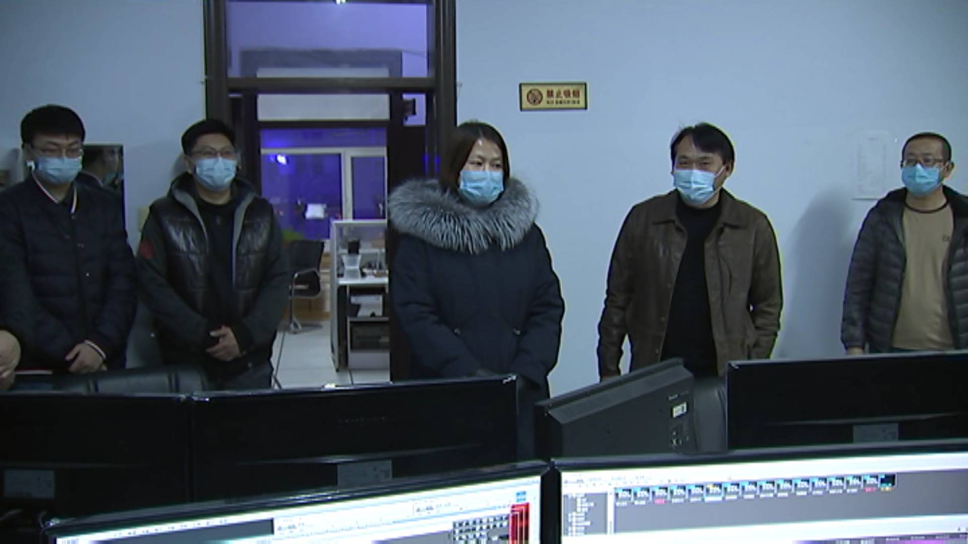 籍兰英慰问疫情防控一线新闻工作者