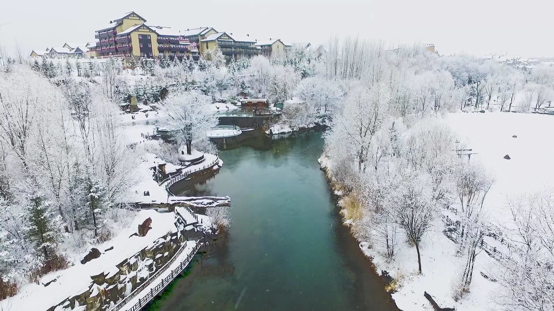 听，雪落下的声音