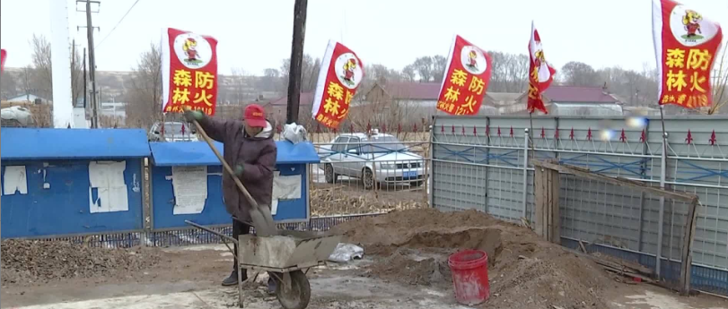 党员群众齐发力 改造村部暖人心