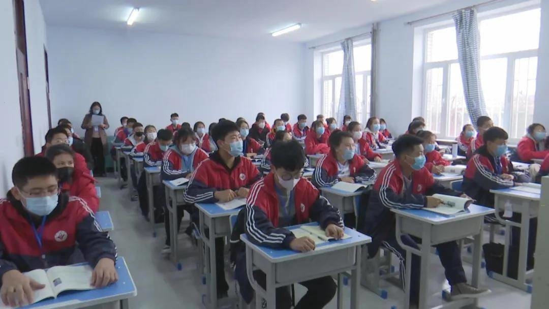 “超长假期”结束 镇赉初三学生复课