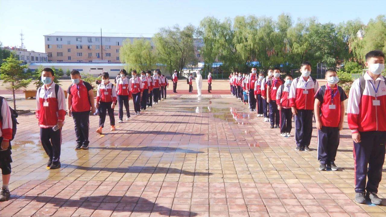 书声朗朗 镇赉县中小学错峰复课有序进行