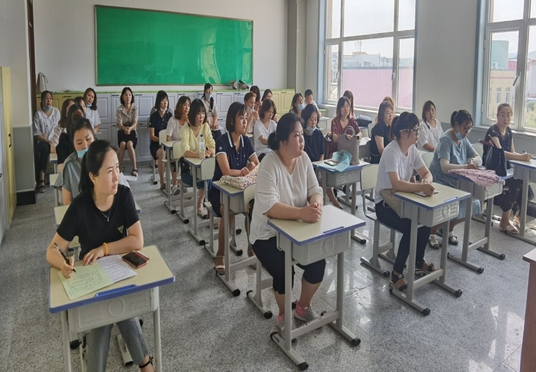 【部门动态】龙井实验小学党支部召开习近平总书记重要讲话重要指示精神专题学习会暨主题党日活动