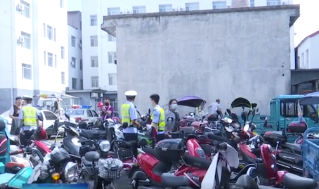 集安市交警大队持续开展电动车专项整治