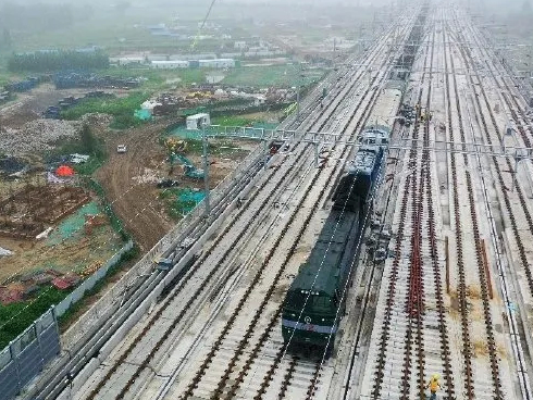 这条重要铁路，全线贯通！您肯定想坐一下