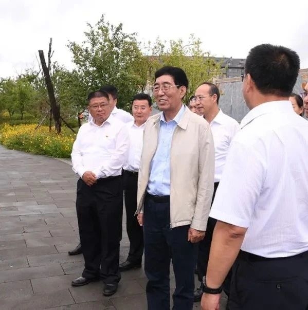 巴音朝鲁：让绿色成为高质量发展最鲜明的底色