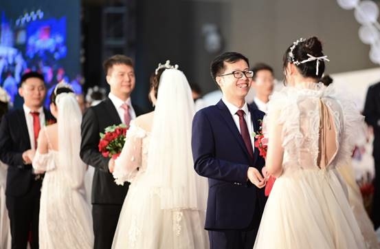 致敬！祝福！“最美逆行者”们终于结婚啦