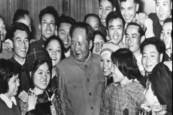 9月9日，让我们一起缅怀伟大领袖毛主席