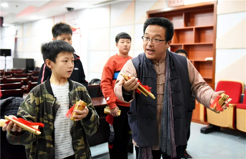 让文明新风吹到群众心坎上