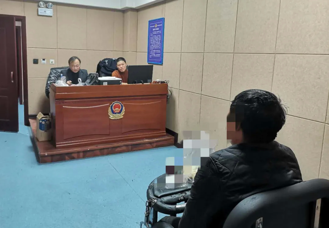 通榆县公安局新兴派出所24小时破获一起盗窃谷草捆案件