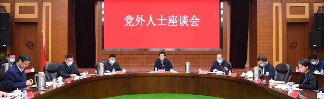 巴音朝鲁：坚持把民生“痛点”变为工作“改点”百姓“幸福点” 准确把握积极回应人民群众新期待新要求