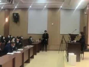 法官普法进校园 师生共学《民法典》