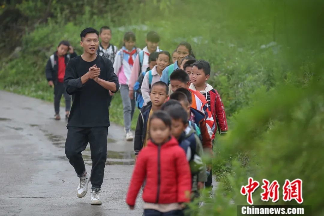 点击进入下一页