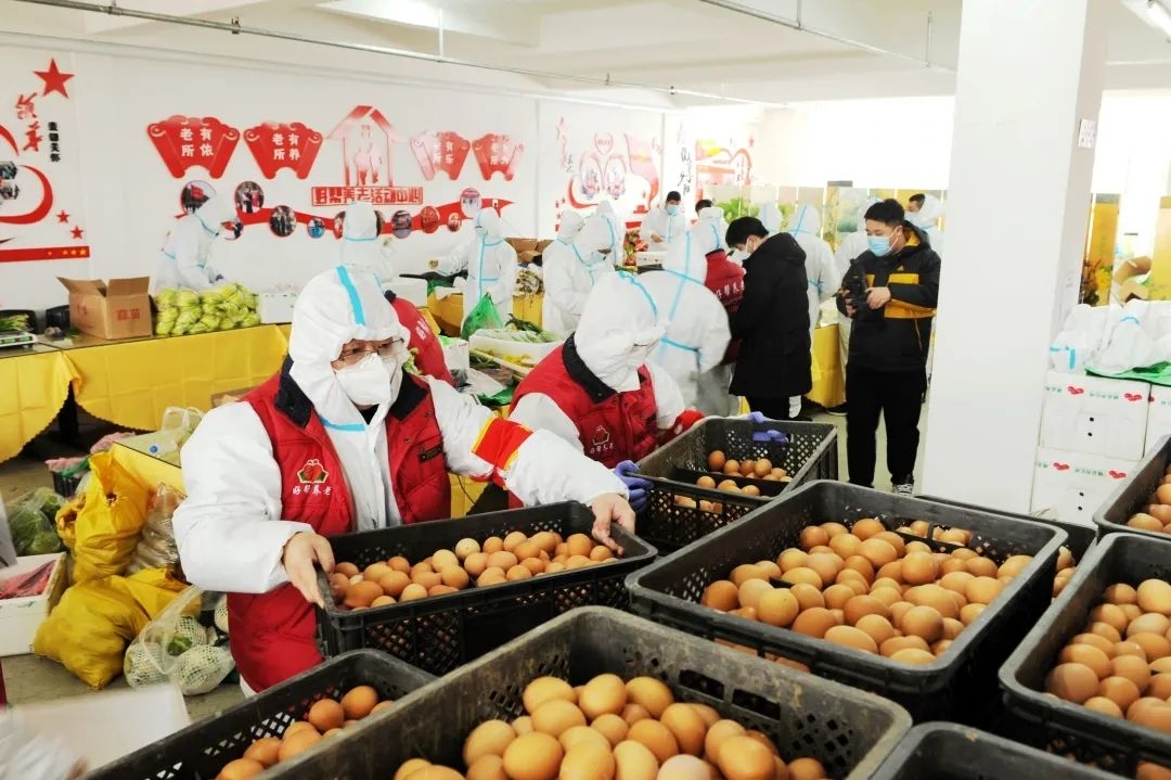 一辆辆“生活保障车”，正快速驶向“您”家