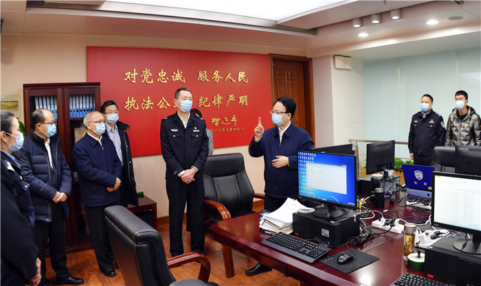 ​景俊海：依法精准管控社会面 织密筑牢疫情防护网 坚决守住外防输入内防扩散严防输出关口