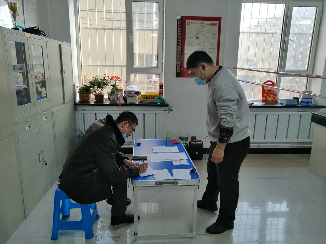 春节期间：这群人的脚步始终与回家的路相向