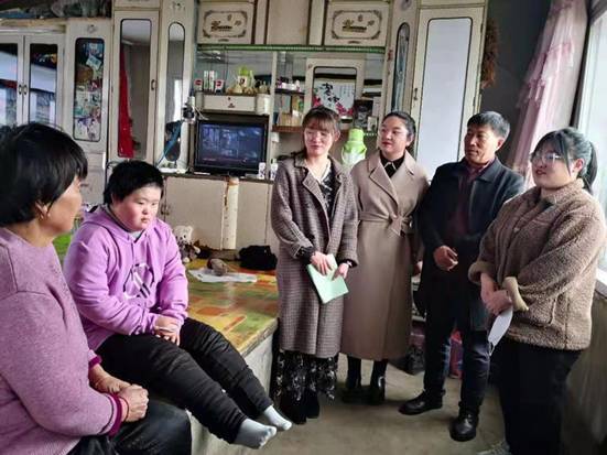 敦化市额穆镇中学送教上门温暖折翼天使