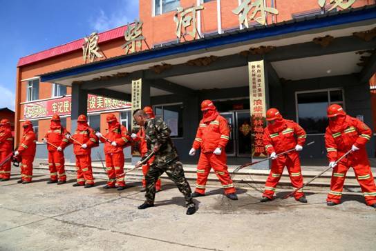 敦林森林防火学用结合 注重实战 锤练精兵