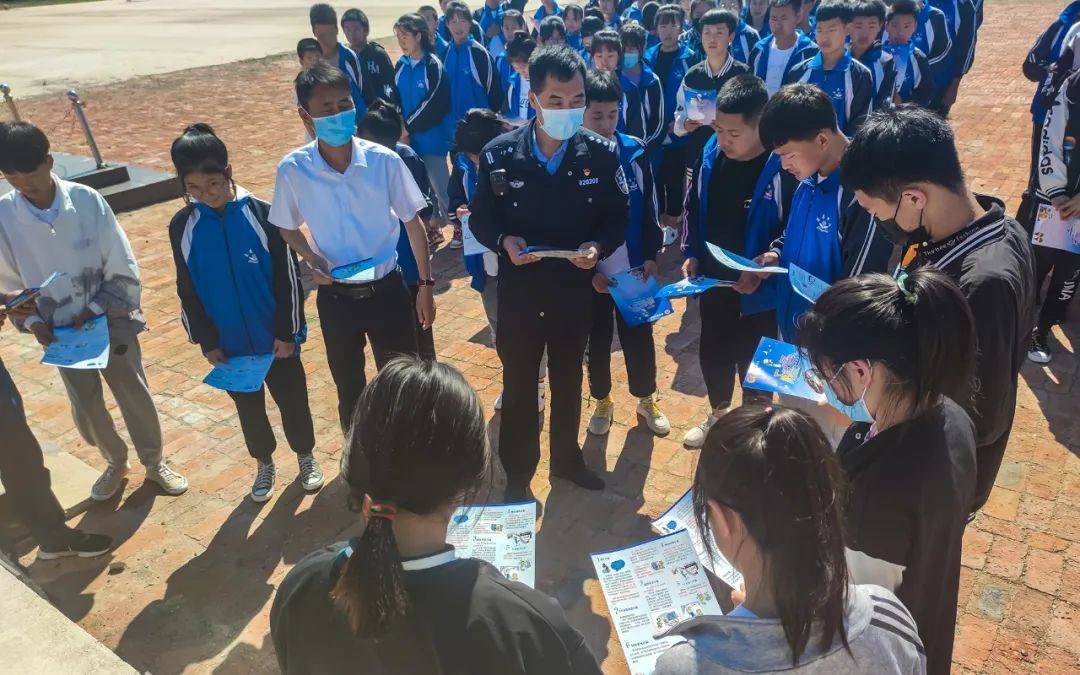 【我为群众办实事】镇赉：以宣传促防范 以检查除隐患 ——东屏派出所努力打造“平安校园”