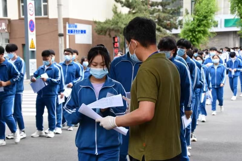 【直击高考】龙井市各部门开启“护考模式” 为296名高考考生助力