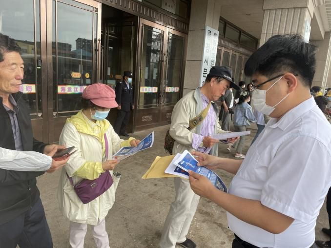 市政府办开展“安全生产进社区”学习宣传活动