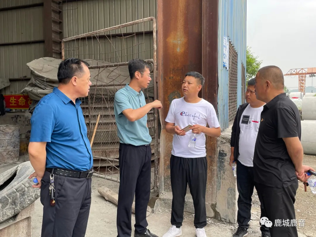 鹿乡镇党委书记刘强检查镇域安全生产工作