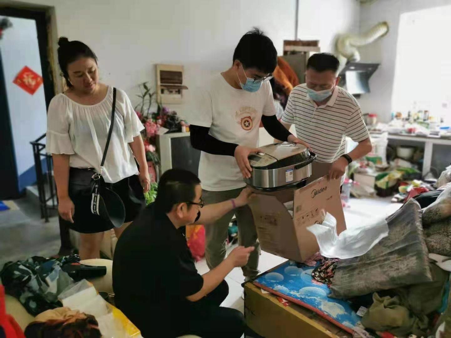 【我为群众办实事】集安市通胜街道都城社区联合驻区单位实现居民微心愿
