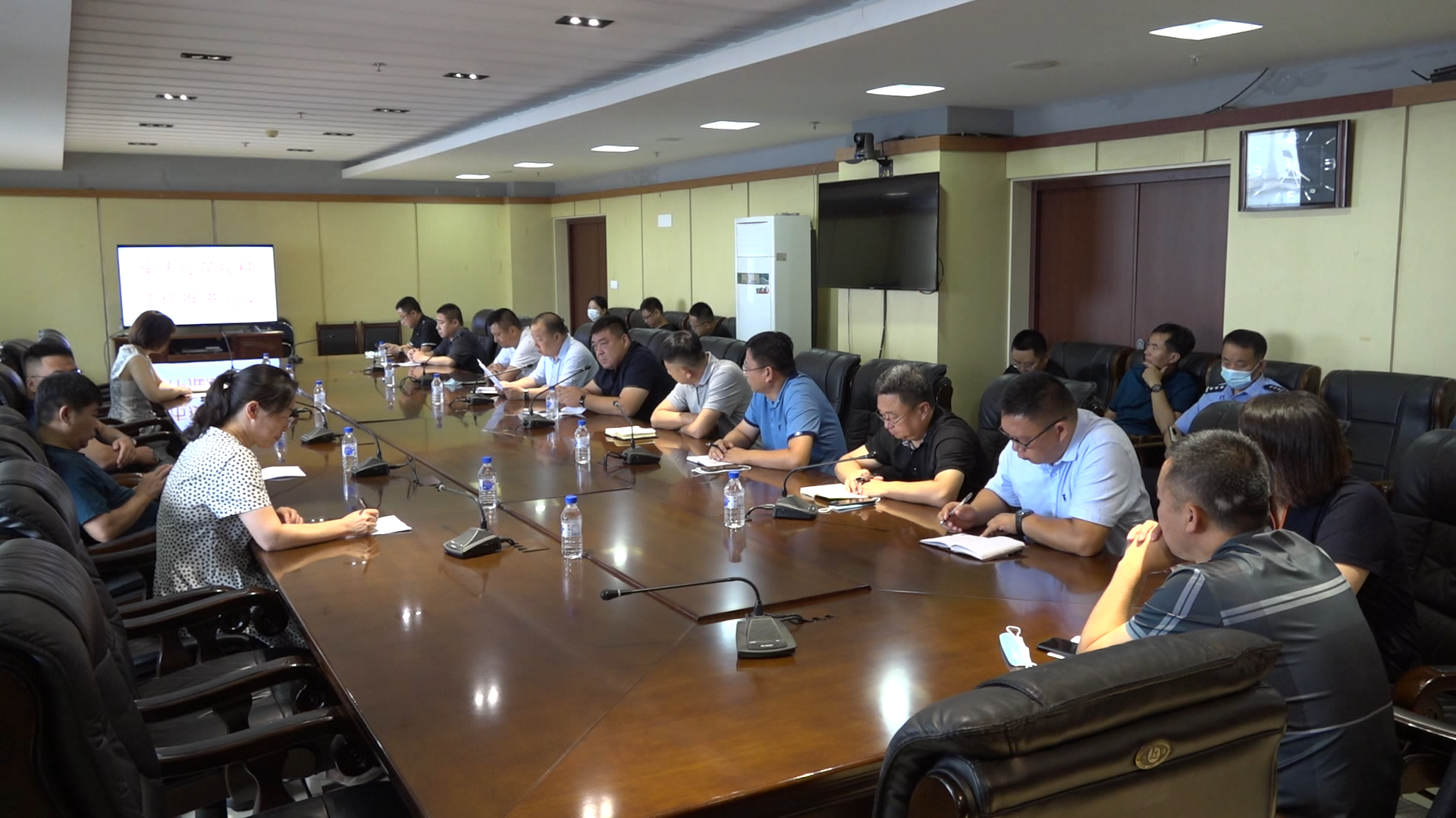 集安市召开疫苗接种工作推进会议