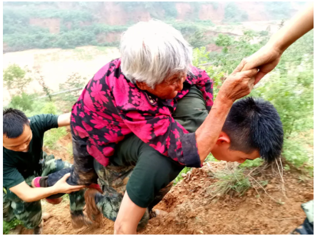 我是人民武警，我一直在