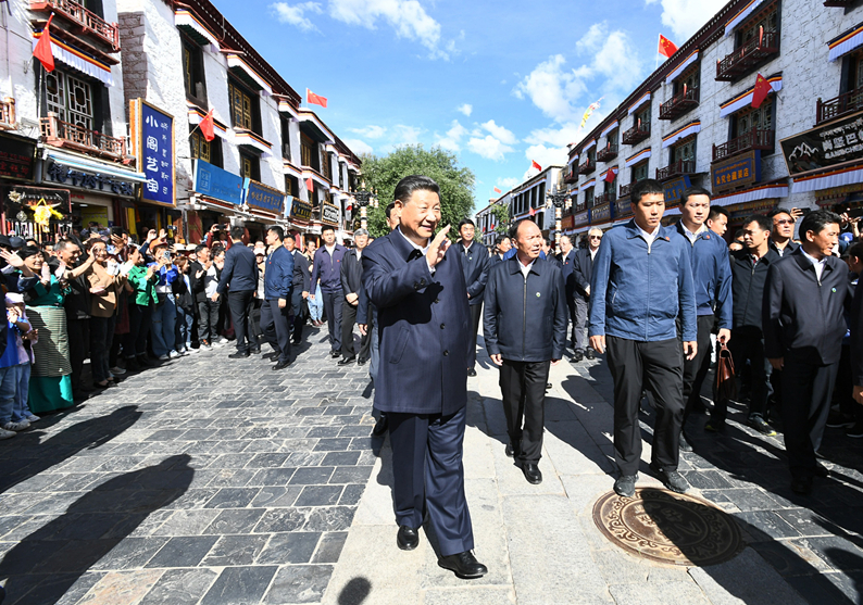 联播+丨情系高原 习近平与西藏的几个小故事