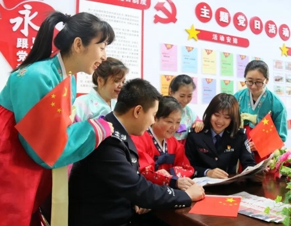珲春圈河边检站：搭建民族团结桥 共谱警民鱼水情
