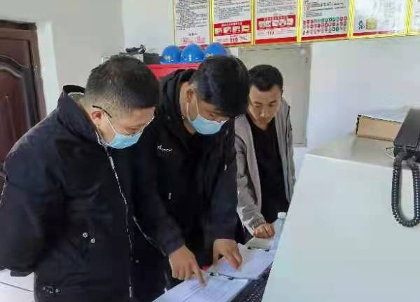 长白山管委会商务局开展中秋、国庆节前安全生产及疫情防控检查工作
