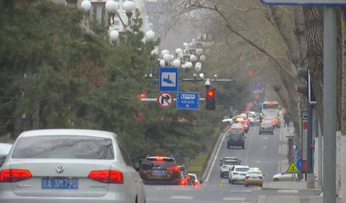 寒潮来袭 各地各部门采取措施应对强降雨降雪天气过程