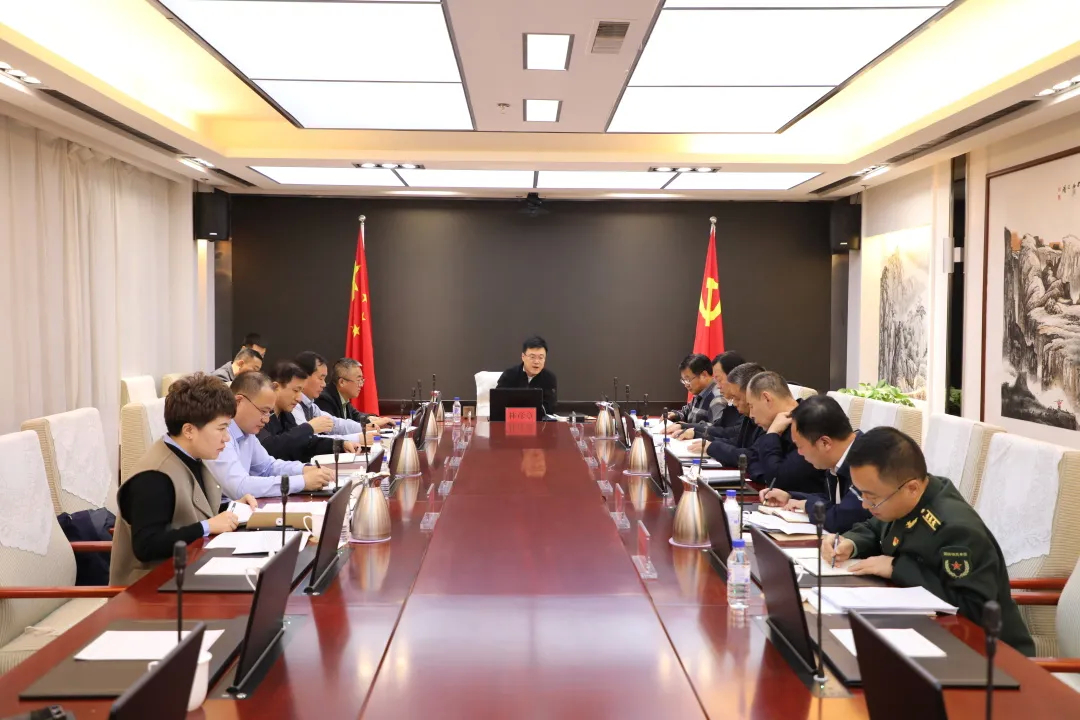 乾安县委理论学习中心组召开2021年第17次集体学习会