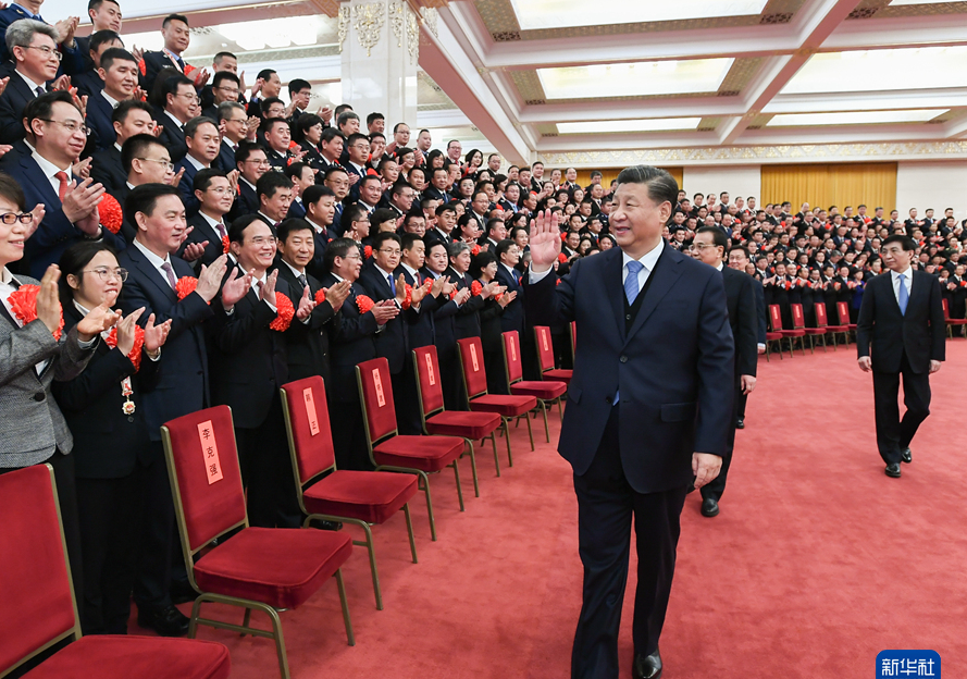 习近平会见平安中国建设表彰大会代表 李克强王沪宁韩正参加会见