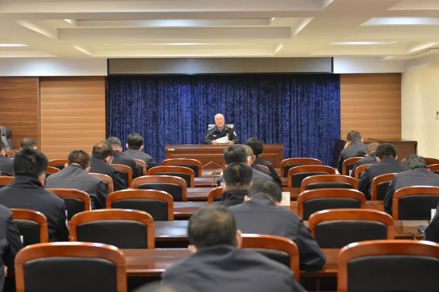 【警营快讯】乾安县公安局召开元旦期间重点工作部署会