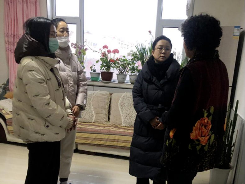 长白山妇联开展春节送温暖走访慰问活动