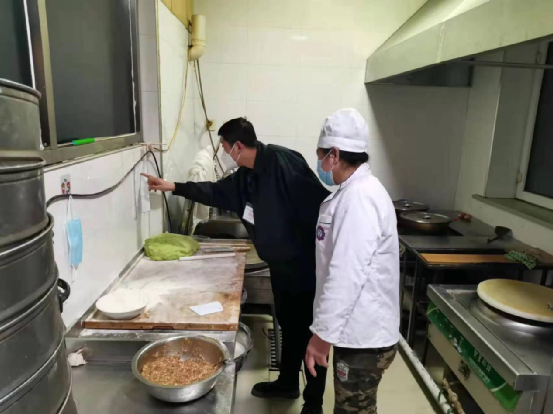 梨树县市场监督管理局：检查保供餐饮企业 保护食品安全